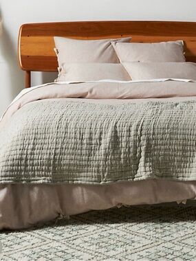 Amber Lewis for Anthropologie Concha Cotton Gauze Blanket size Queen